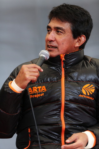 ニスモフェスティバル: 鈴木亜久里監督