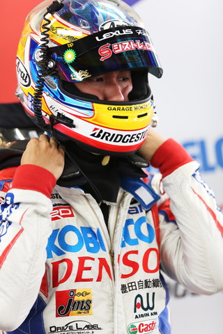 公式練習: 石浦宏明（GT500:DENSO KOBELCO SC430）