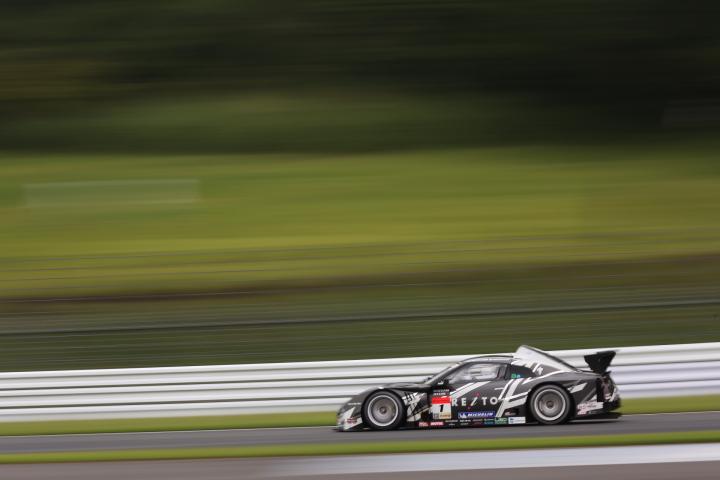 公式練習: GT500:REITO MOLA GT-R（本山哲／関口雄飛組）