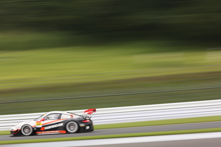公式練習: GT300:HANKOOK PORSCHE（影山正美／藤井誠暢組）