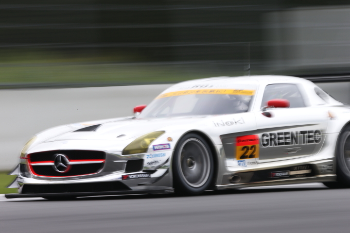 公式練習: GT300:グリーンテック SLS AMG GT3（和田久／城内政樹組）