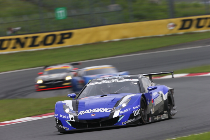 公式練習: GT500:RAYBRIG HSV-010（伊沢拓也／小暮卓史組）