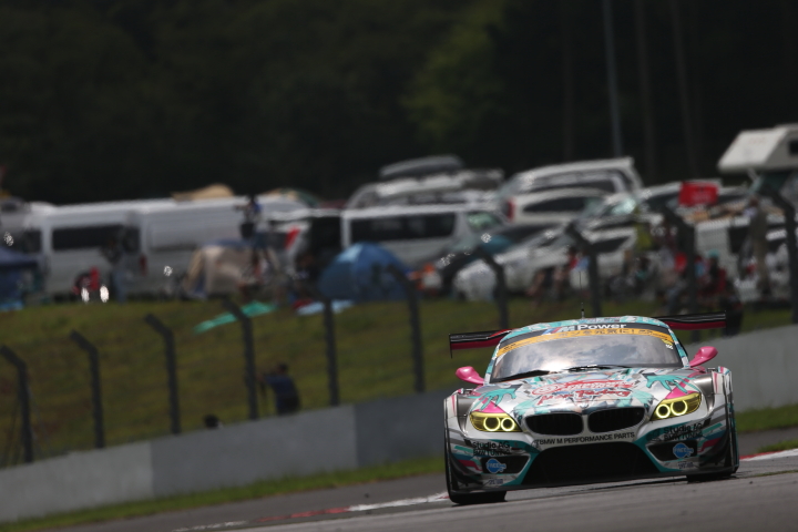 公式練習: GT300:GSR 初音ミク　BMW（谷口信輝／片岡龍也組）