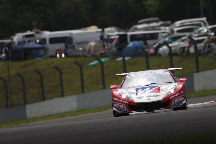 公式練習: GT500:ウイダー モデューロ HSV-010（山本尚貴／フレデリック・マコヴィッキィ組）