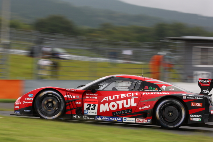 公式練習: GT500:MOTUL AUTECH GT-R（柳田真孝／ロニー・クインタレッリ組）