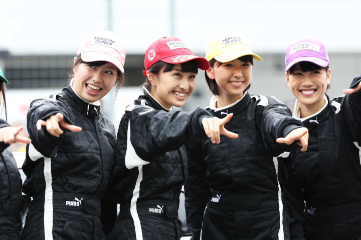 ピットウォーク: ももいろクローバーZ