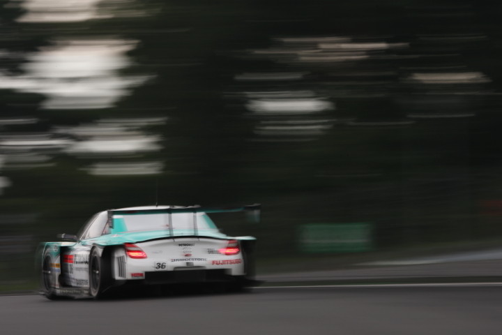 ノックアウト予選Q1: ジェームス・ロシター（GT500:PETRONAS TOM'S SC430）