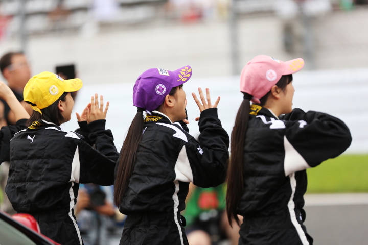 ももいろクローバーZ