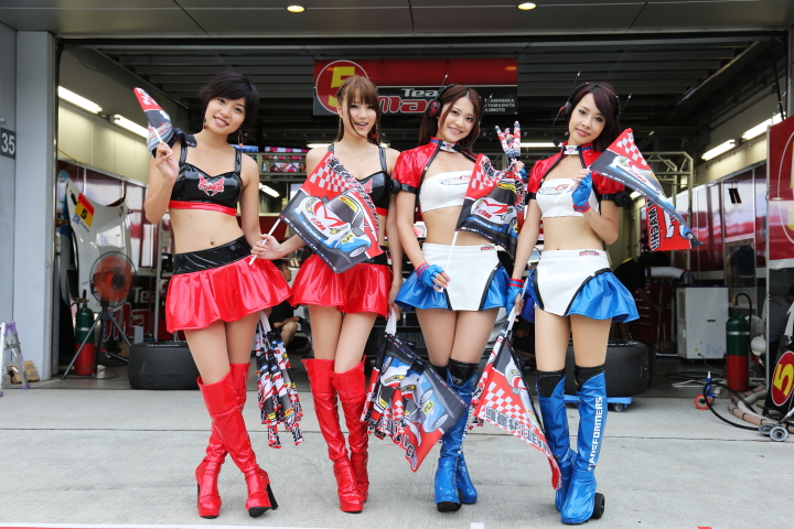 GTキッズウォーク: レースクイーン