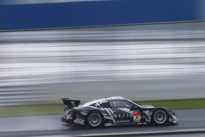 フリー走行: GT500:REITO MOLA GT-R（本山哲／関口雄飛組）