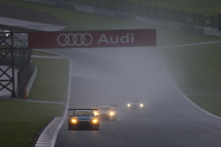 フリー走行: GT300:IWASAKI OGT Racing GT-R（岩崎祐貴／イゴール・スシュコ組）