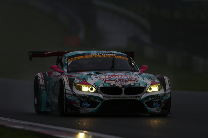 フリー走行: GT300:GSR 初音ミク　BMW（谷口信輝／片岡龍也組）