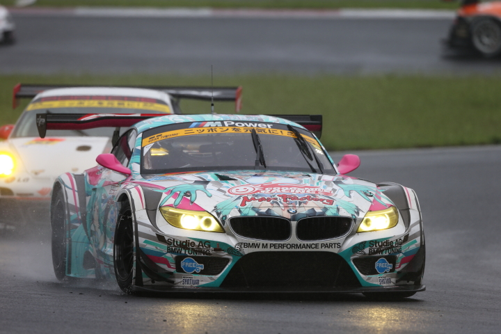 フリー走行: GT300:GSR 初音ミク　BMW（谷口信輝／片岡龍也組）