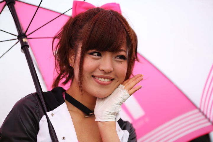 ピットウォーク: レースクイーン