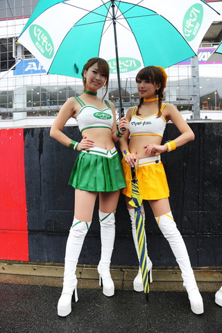 ピットウォーク: レースクイーン