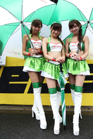 ピットウォーク: レースクイーン