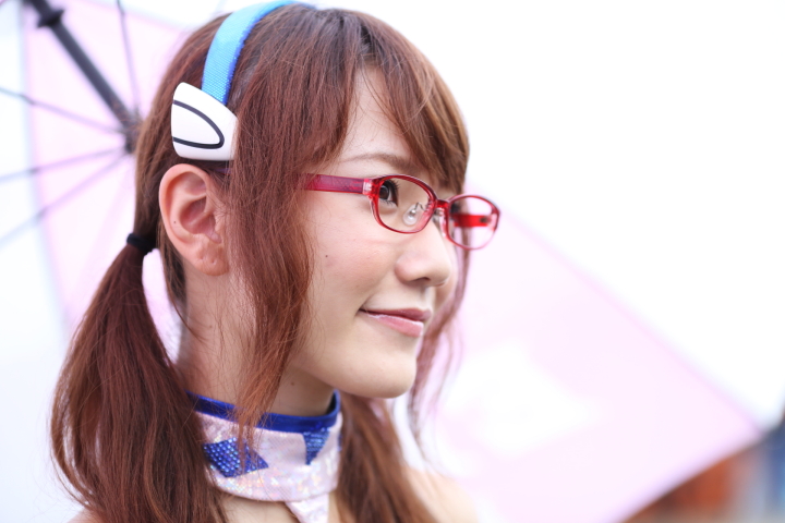 予選日ピットウォーク: レースクイーン