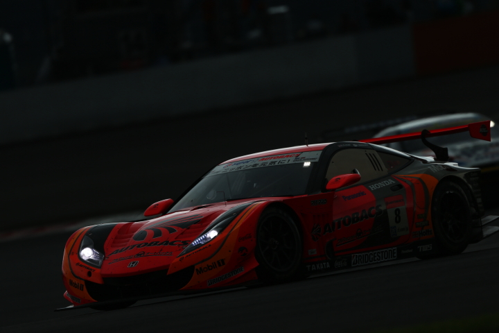 決勝レース: GT500:ARTA HSV-010（ラルフ・ファーマン／松浦孝亮組）