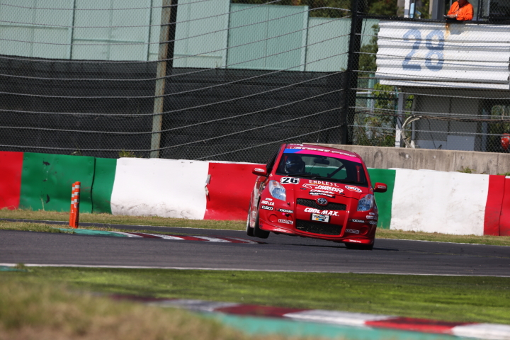 Aドライバー公式予選: 江原弘美（ST-5:エンドレスアドバン日光ピースヴィッツ）