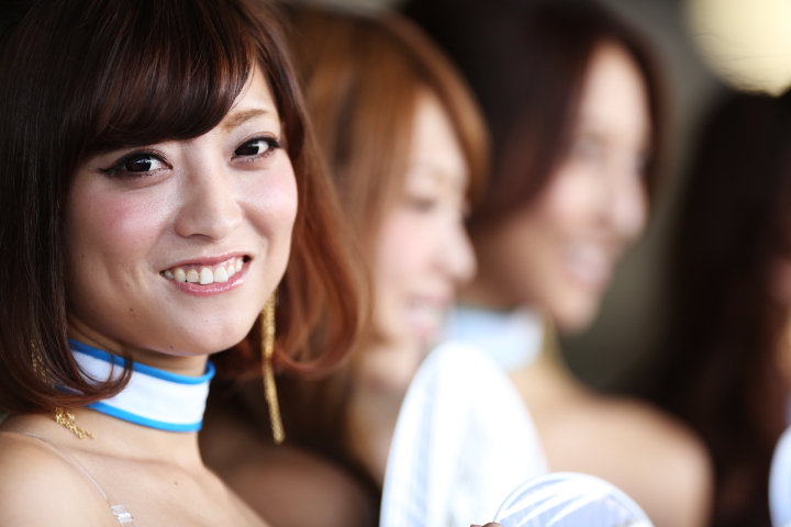 ピットウォーク: レースクイーン