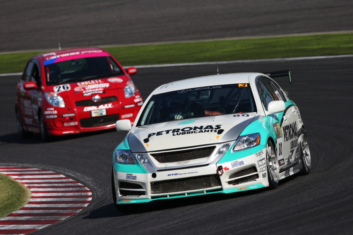 第1レース: 佐藤晋也（ST-3:PETRONAS TWS GS350）