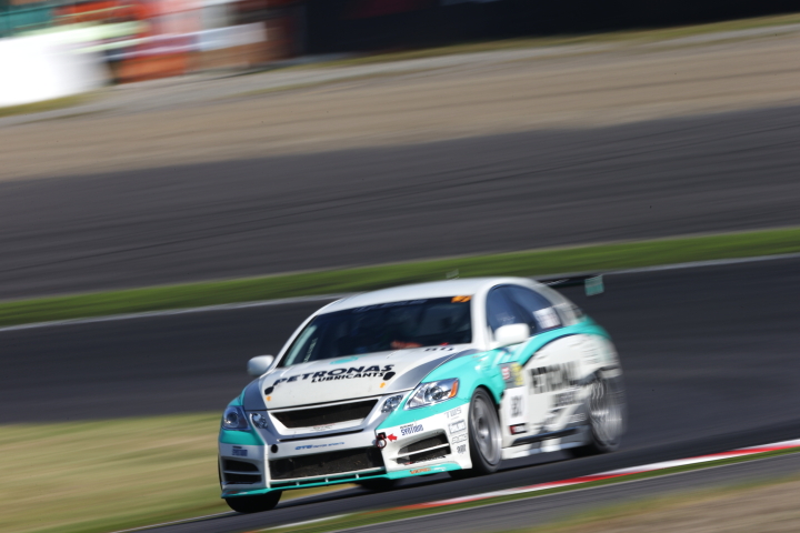 第1レース: 佐藤晋也（ST-3:PETRONAS TWS GS350）