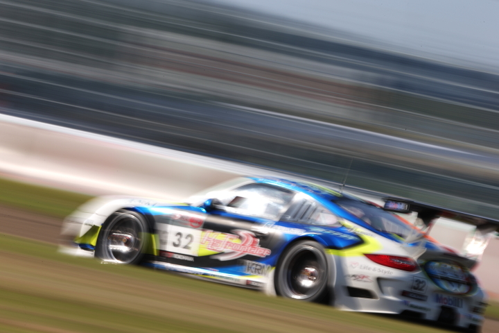 第1レース: テツオ・オギノ（GT3:KRMケーズフロンティアGT3R）