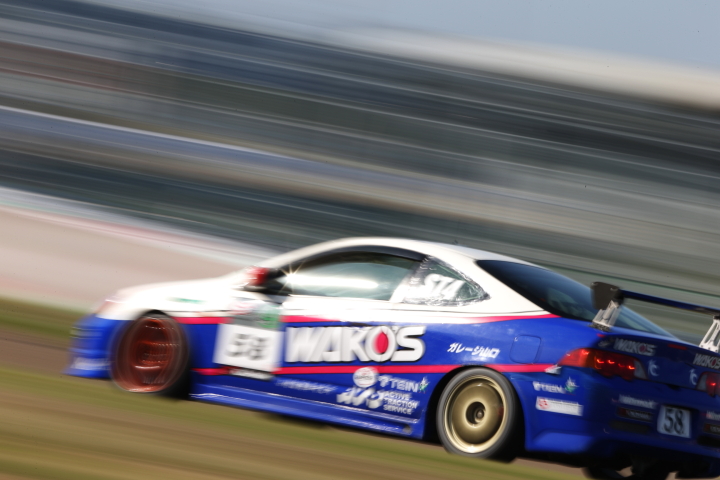 第1レース: 関豊（ST-4:ウィンマックスTEINワコーズKRP☆DC5）