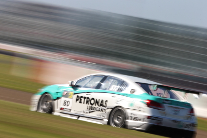 第1レース: 佐藤晋也（ST-3:PETRONAS TWS GS350）