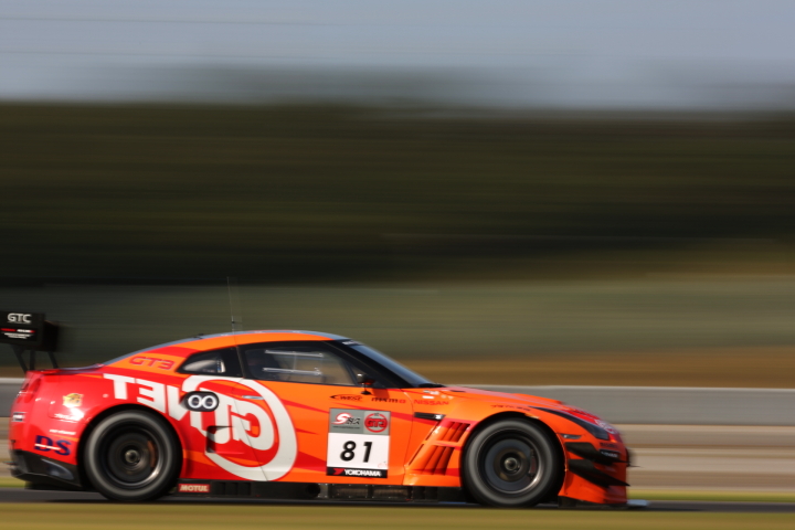 フリー走行: GT3:GTNET ADVAN NISSAN GT-R（青木孝行／尾本直史組）