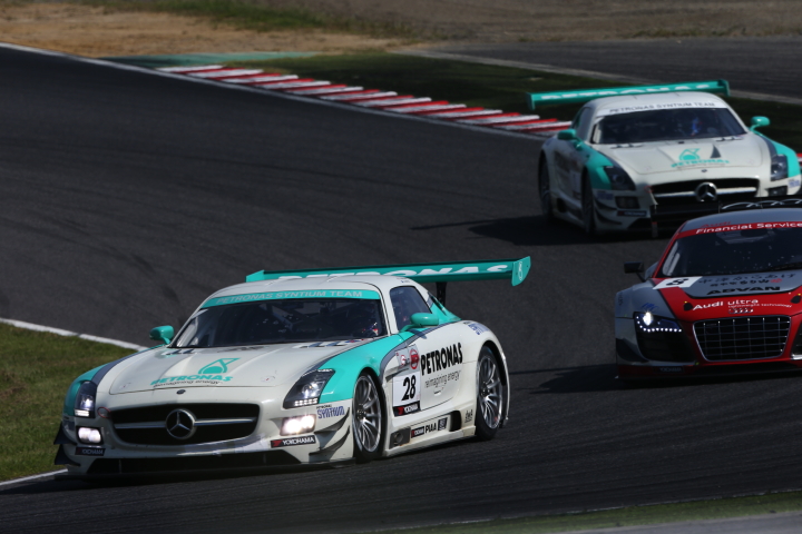 第2レース: 片岡龍也（GT3:PETRONAS SYNTIUM SLS AMG GT3）