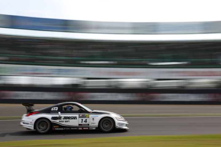 第3レース: 増田芳信（ST-3:岡部自動車KYOSHIN計測Z33）