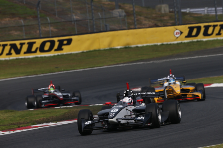 塚越広大（HP REAL RACING）