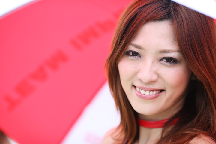 予選日ピットウォーク: レースクイーン