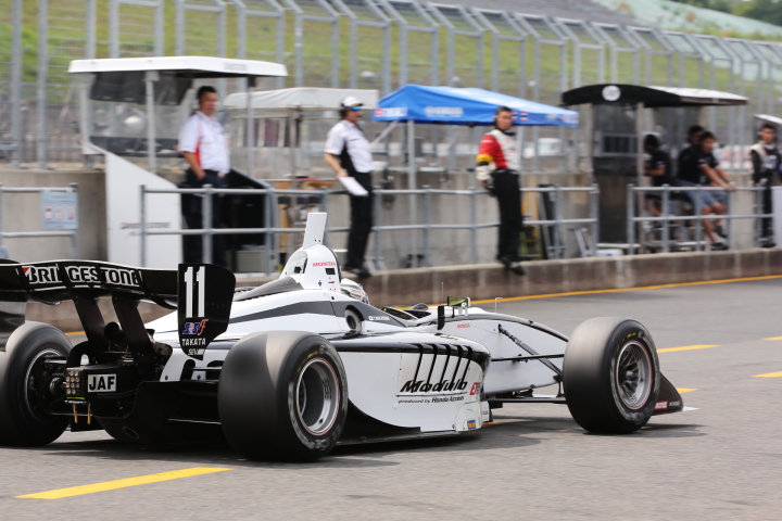 公式予選: 中山友貴（HP REAL RACING）