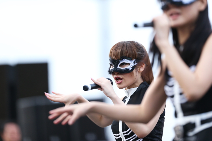 前夜祭: SHOCKER GIRLS スペシャルライブステージ