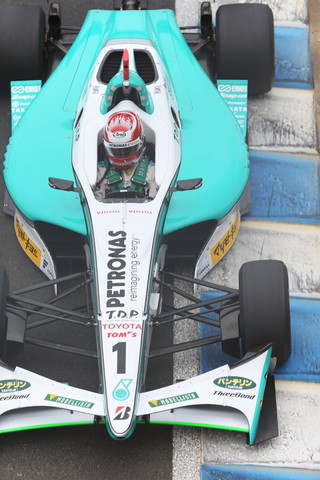 フリー走行2回目: 中嶋一貴（PETRONAS TEAM TOM’S）