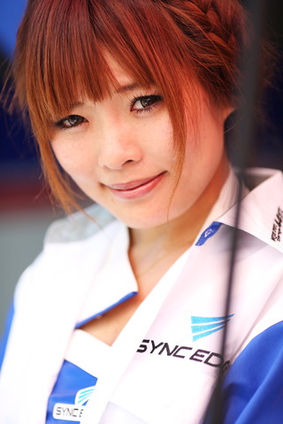 決勝日ピットウォーク: レースクイーン