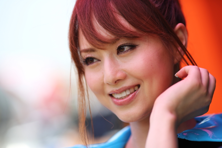 決勝日ピットウォーク: レースクイーン