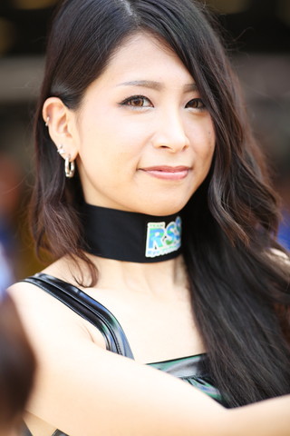 決勝日ピットウォーク: レースクイーン