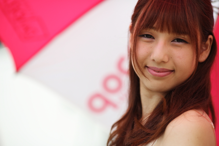 決勝日ピットウォーク: レースクイーン