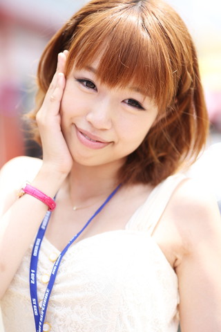 決勝日ピットウォーク: レースクイーン