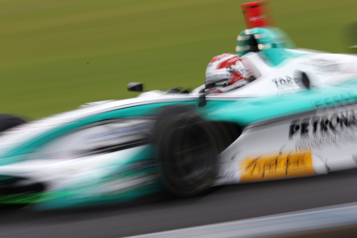 決勝レース: 中嶋一貴（PETRONAS TEAM TOM’S）