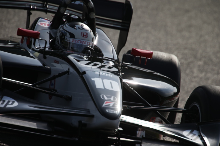 フリー走行: 塚越広大（HP REAL RACING）