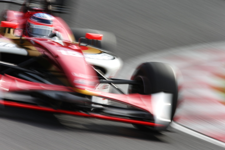 フリー走行: 佐藤琢磨（TEAM 無限）