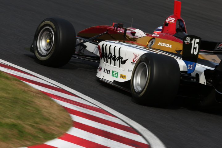 フリー走行: 佐藤琢磨（TEAM 無限）