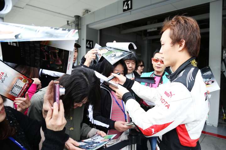 ピットウォーク: 安田裕信（KONDO RACING）