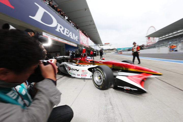 ノックアウト予選Q1: 佐藤琢磨（TEAM 無限）