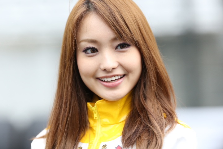 決勝レース1: レースクイーン