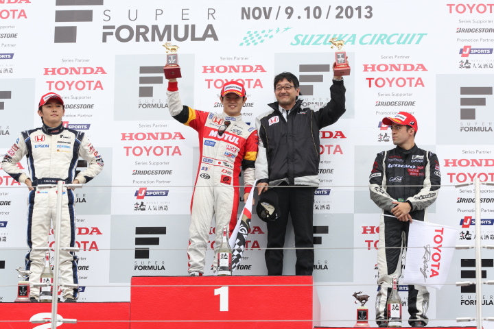 決勝レース1: 表彰式